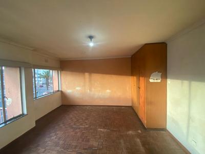 Apartment / Flat For Sale in Parow, Parow