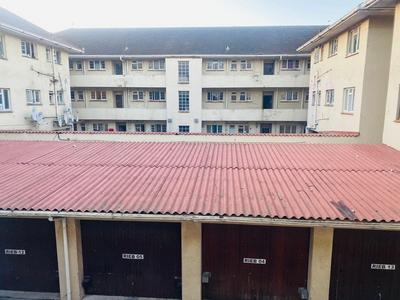 Apartment / Flat For Sale in Parow, Parow