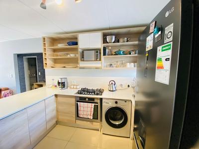 Apartment / Flat For Sale in Thornton, Cape Town
