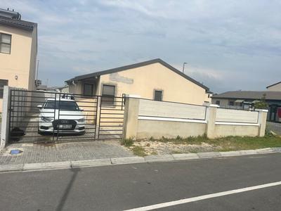 House For Sale in Blackheath Industrial, Blackheath